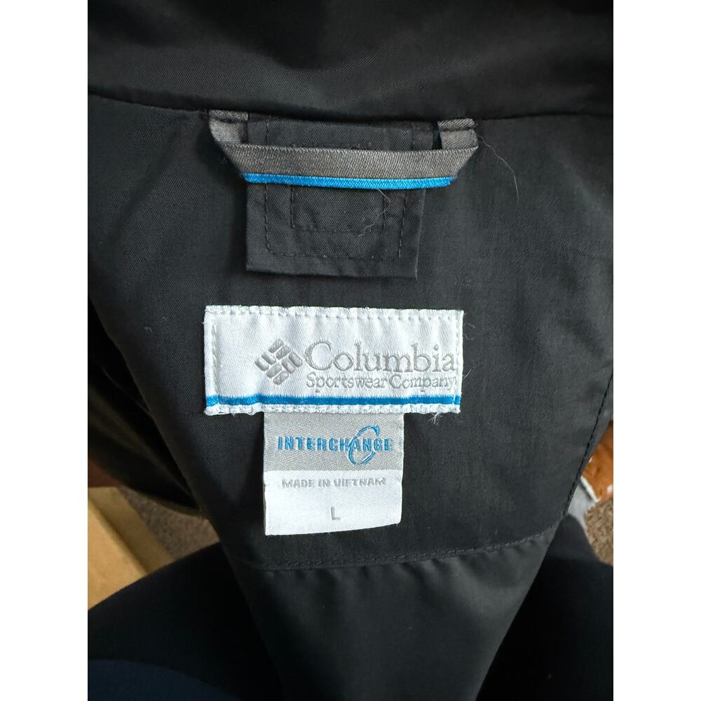Columbia Black Shell Coat - Picture 2 of 4